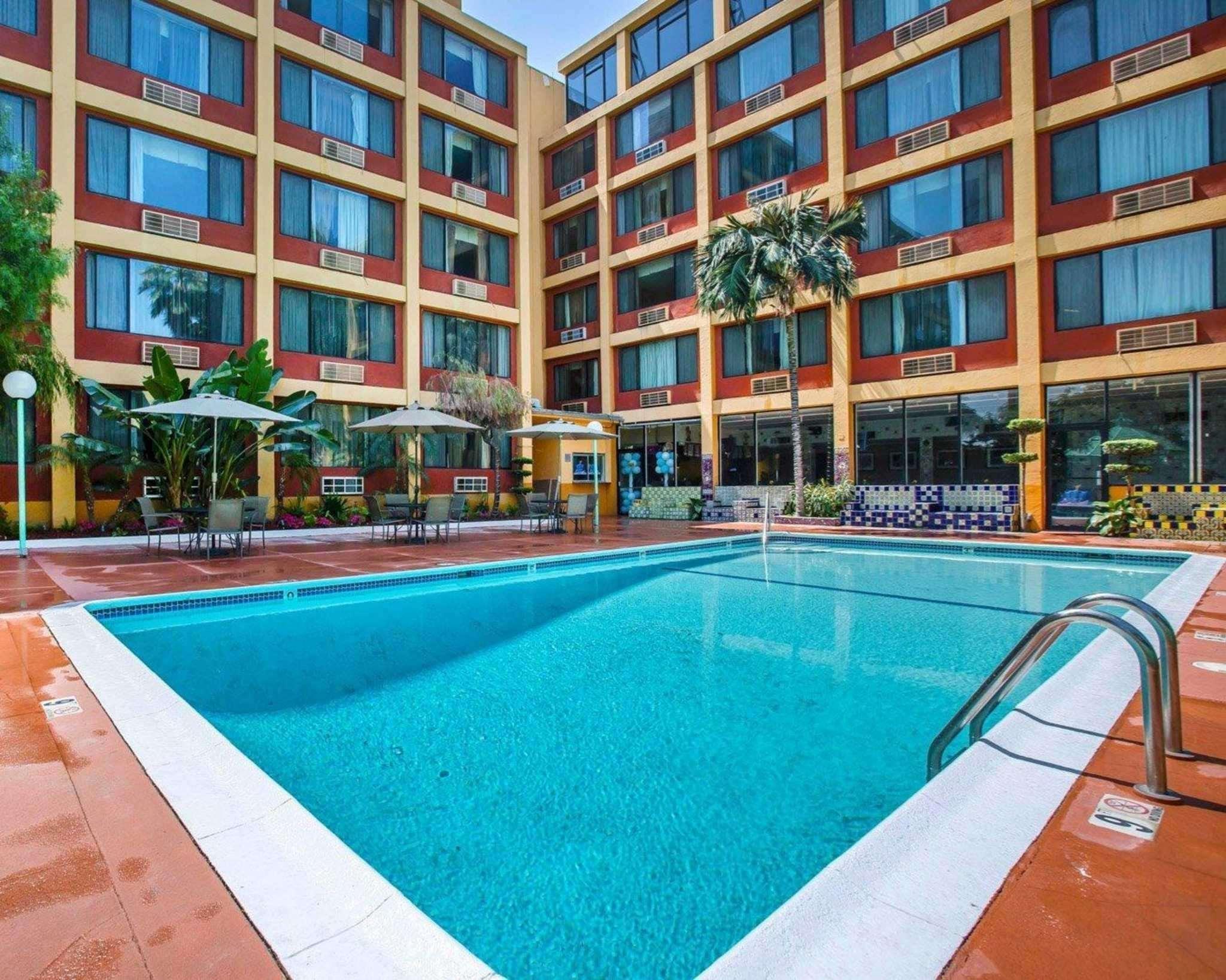 Quality Inn & Suites Montebello - Los Angeles Exterior photo