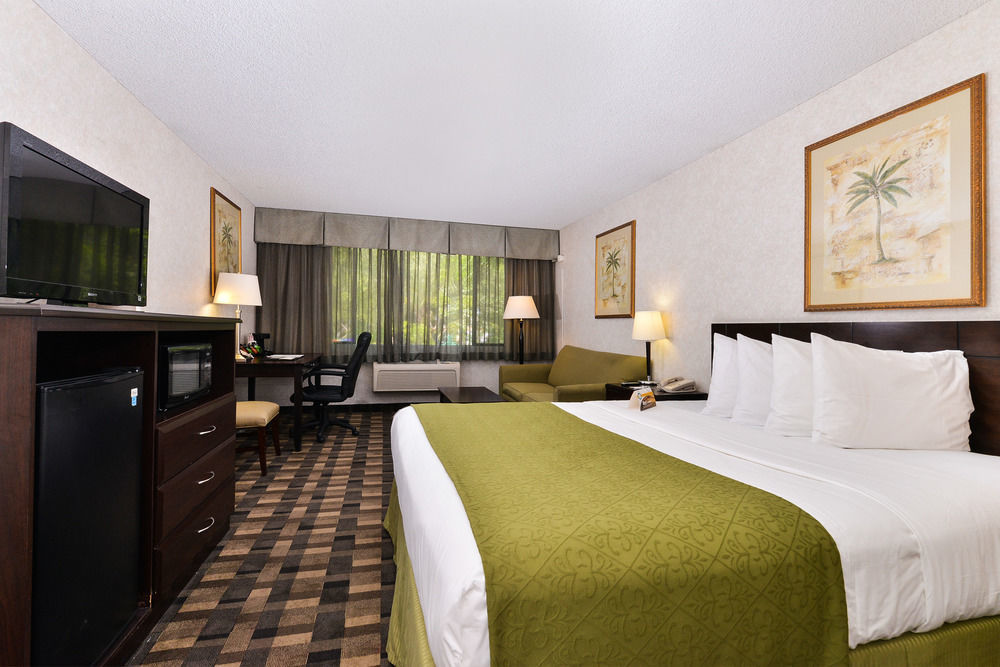 Quality Inn & Suites Montebello - Los Angeles Exterior photo
